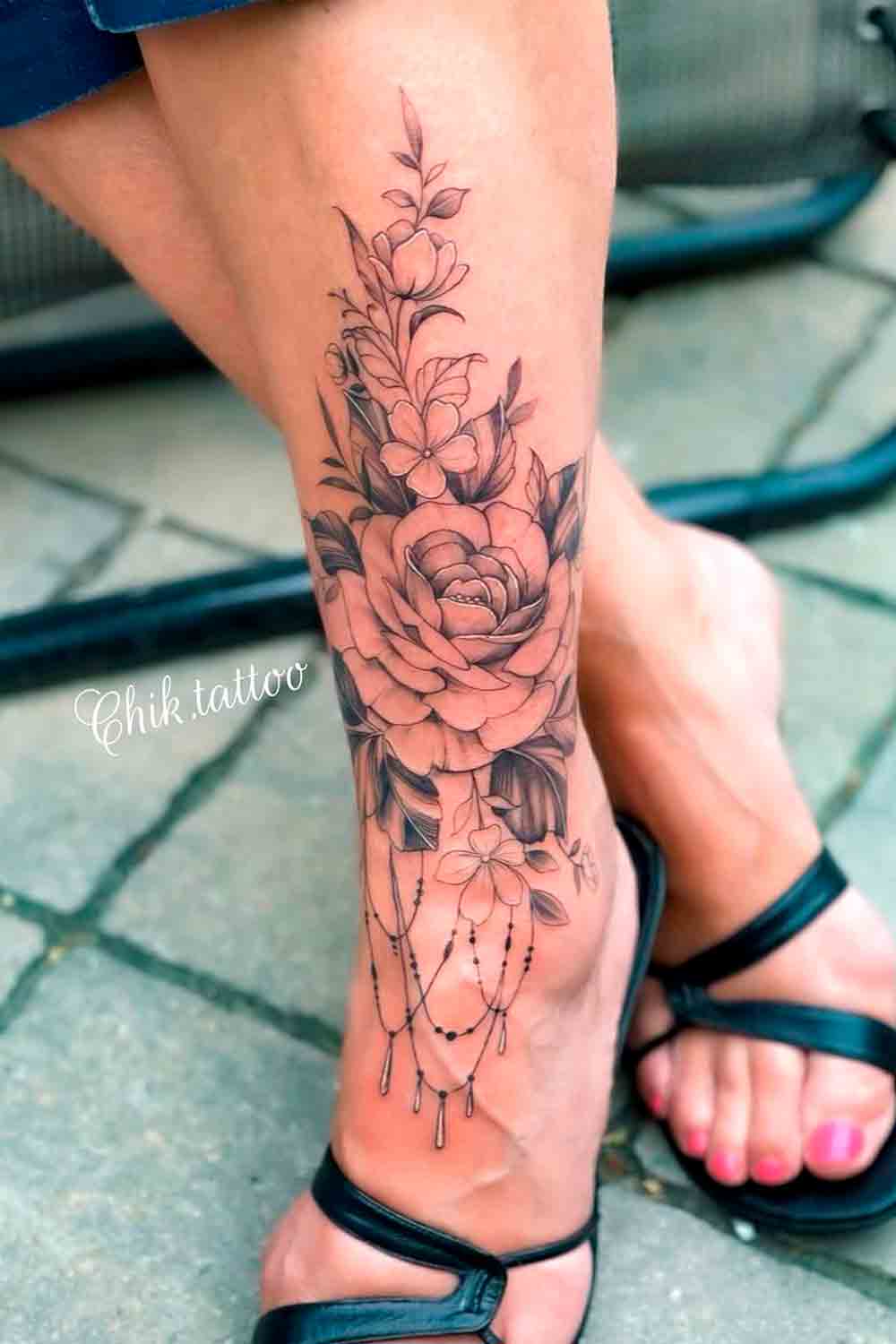 tatuaje femenino tobillo 17