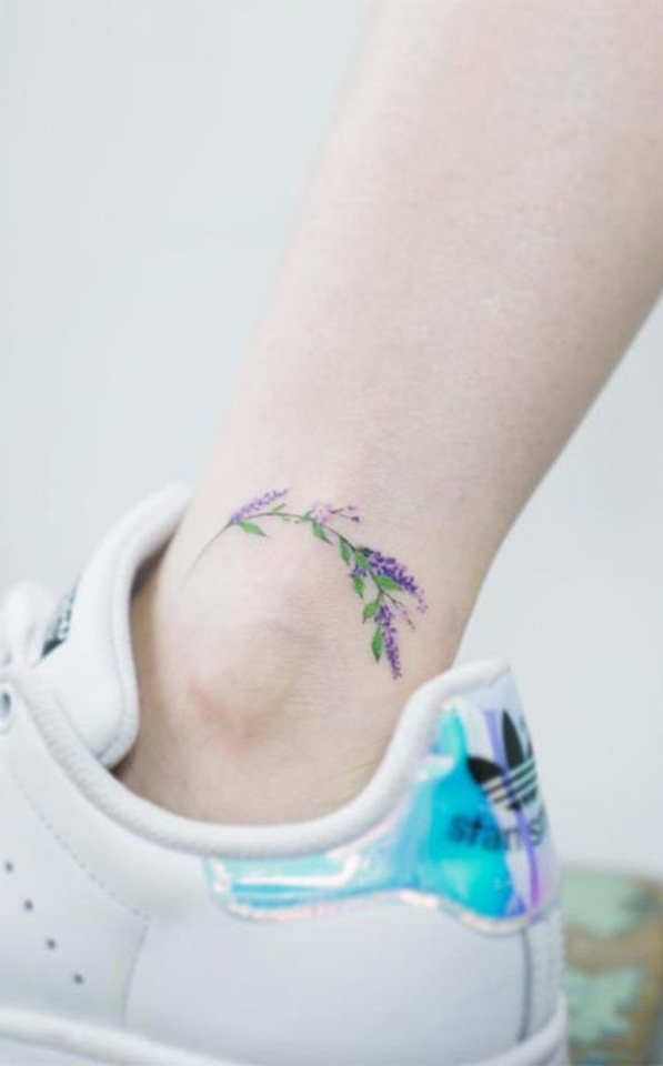 tatuaje femenino tobillo 58