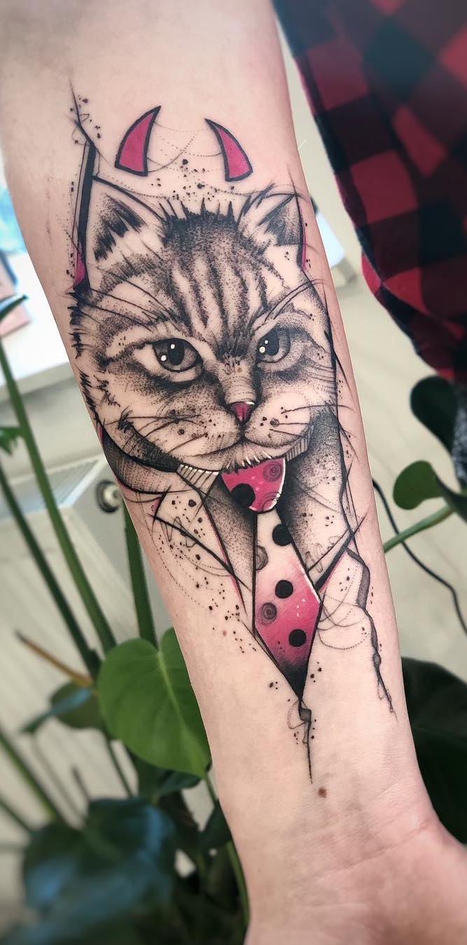 tatuaje gato en mujer 22