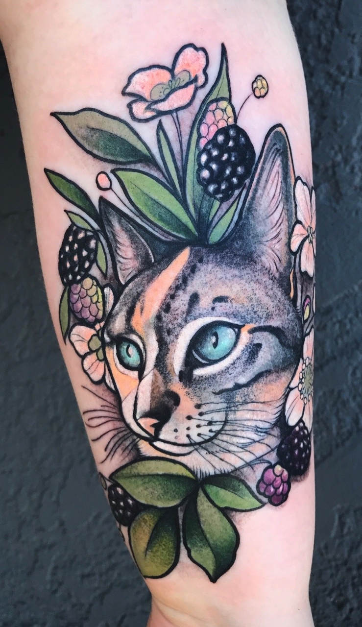 tatuaje gato en mujer 75