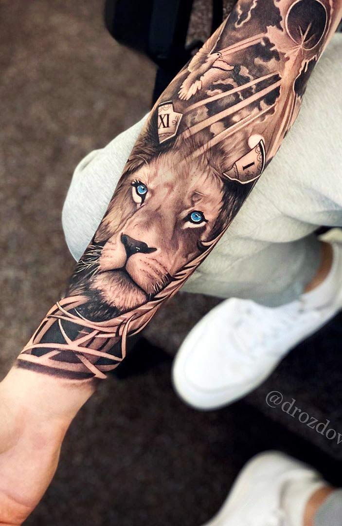 tatuaje masculino leon 147