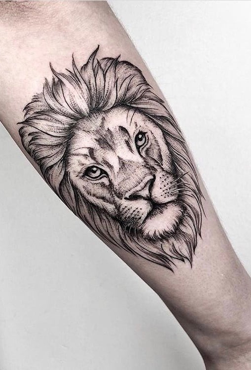 tatuaje masculino leon 162