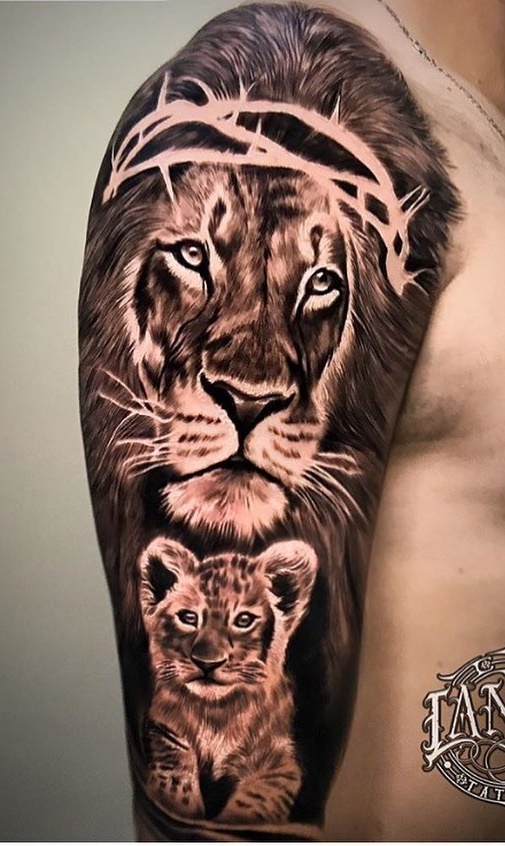 tatuaje masculino leon 58