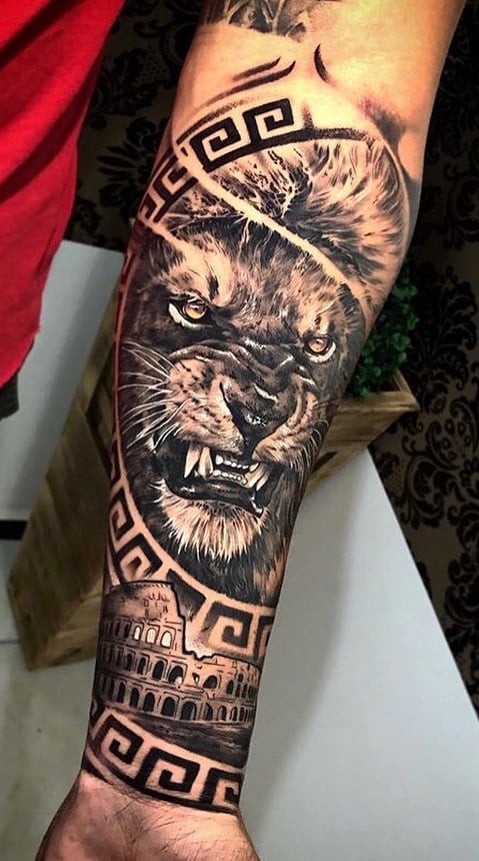 tatuaje masculino leon 93