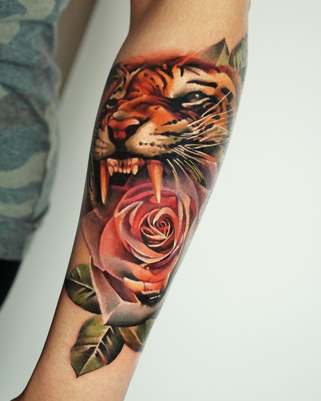 tatuaje tigre 60