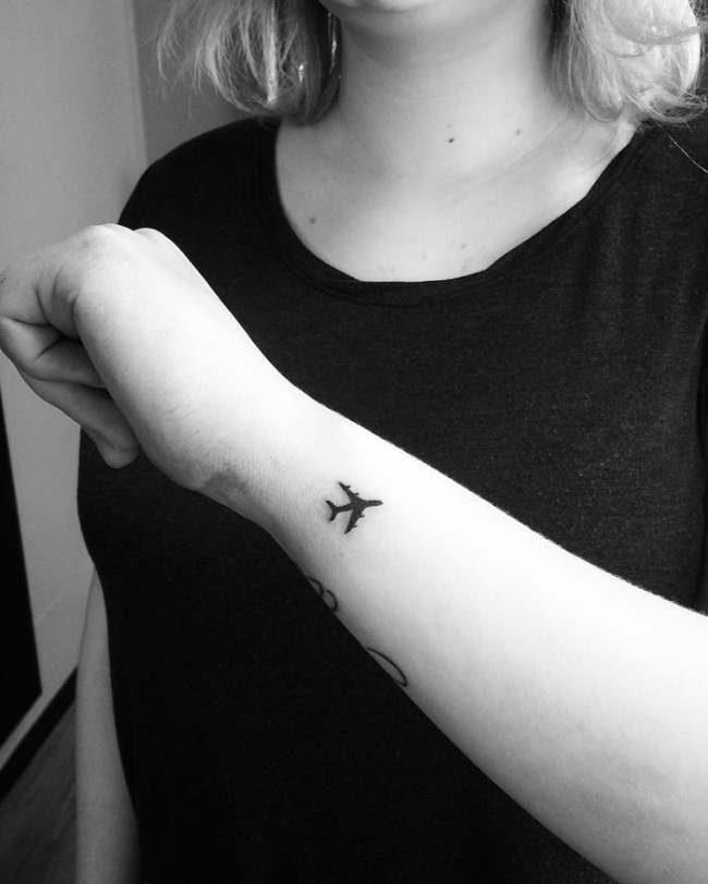 tattoo avion 06