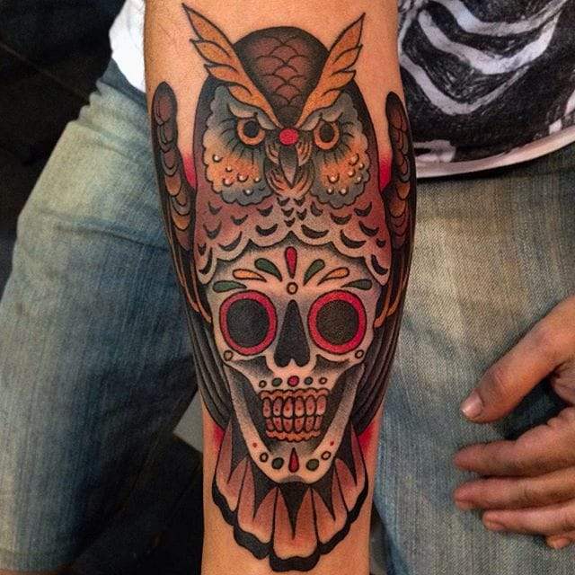 Tatuajes de búhos con calaveras: Inteligencia y sabiduría