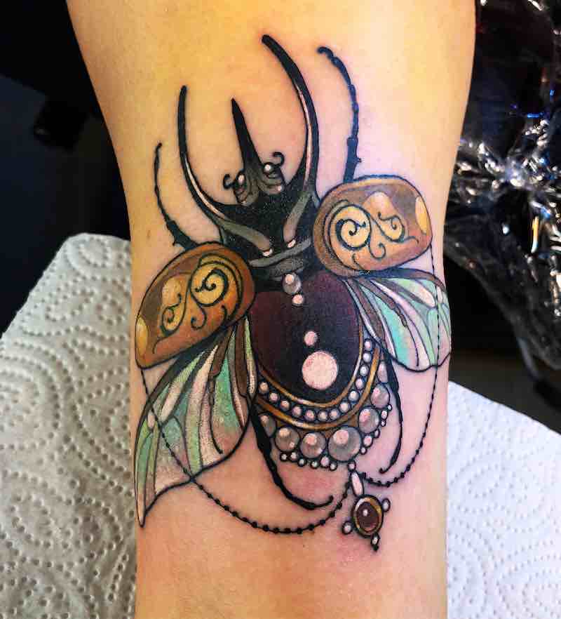 tattoo escarabajo 06