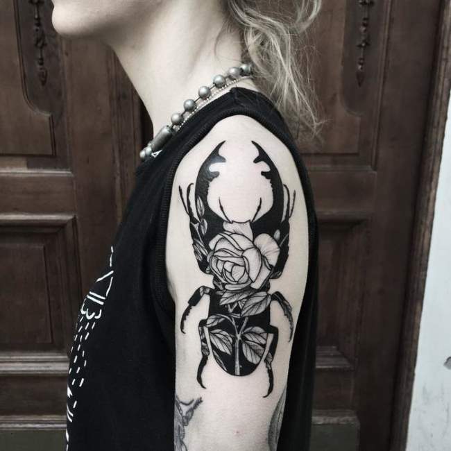 tattoo escarabajo 20