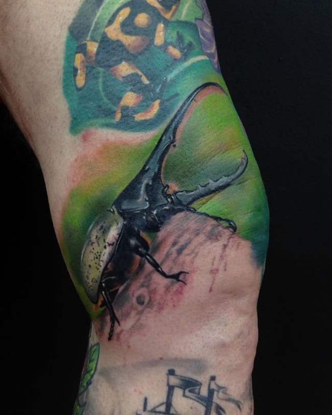 tattoo escarabajo 36