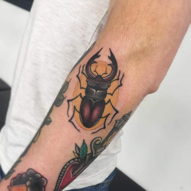 tattoo escarabajo 66