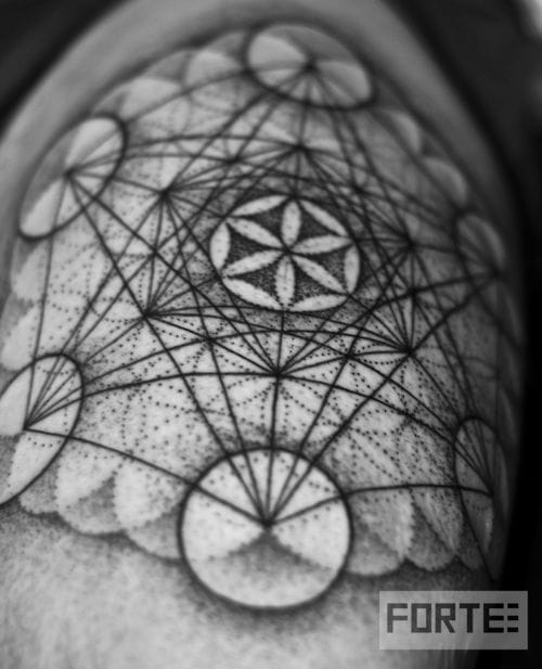 tattoo geometria sagrada 162