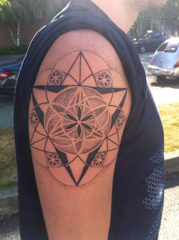 tattoo geometria sagrada 172