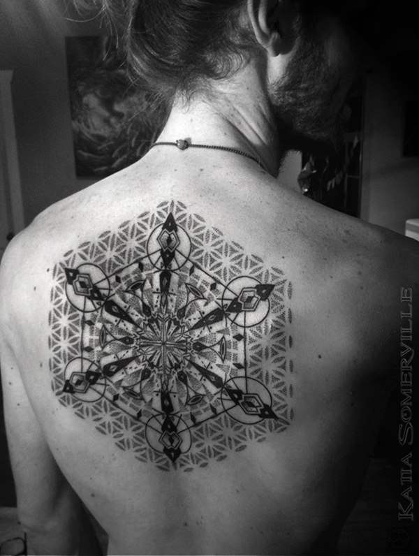 tattoo geometria sagrada 212