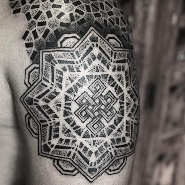 tattoo geometria sagrada 274