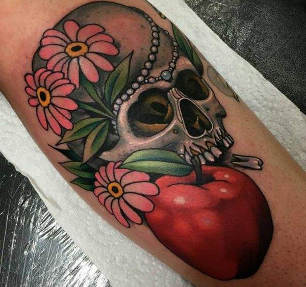 tattoo manzana 20
