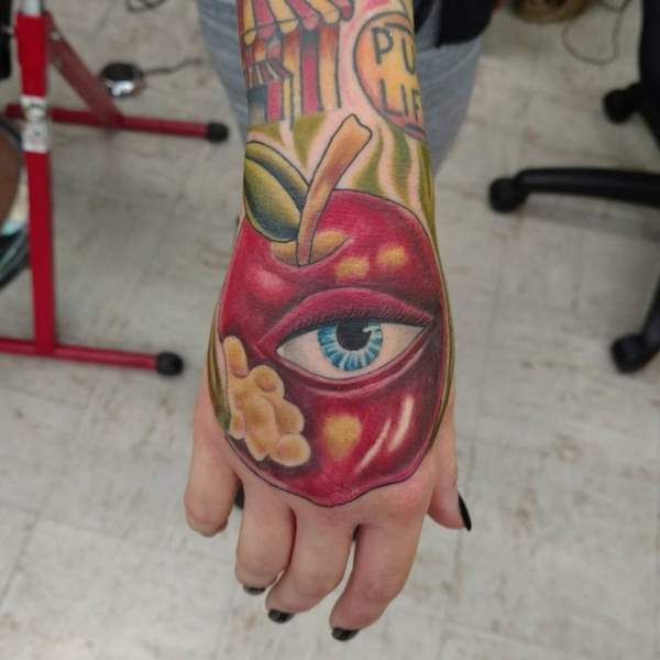 tattoo manzana 28