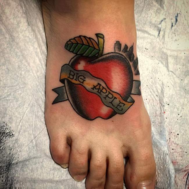 tattoo manzana 30