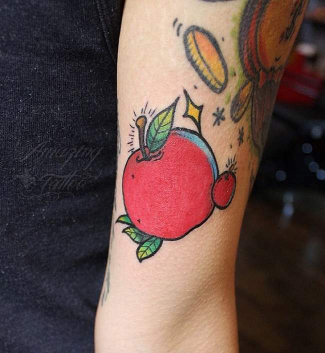 tattoo manzana 44