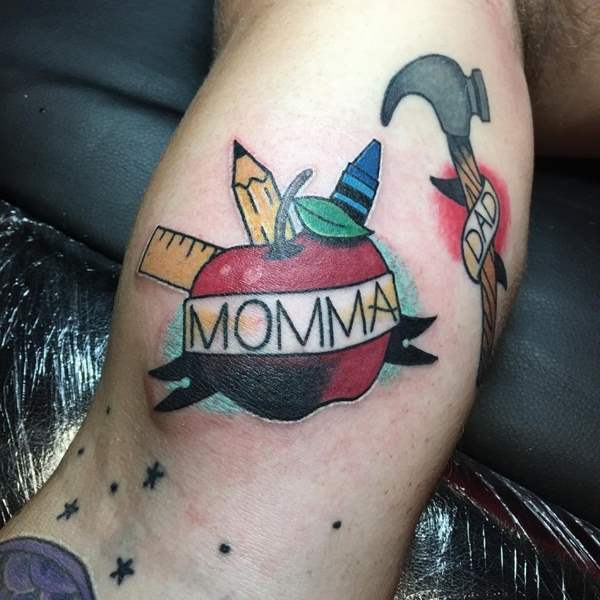 tattoo manzana 82