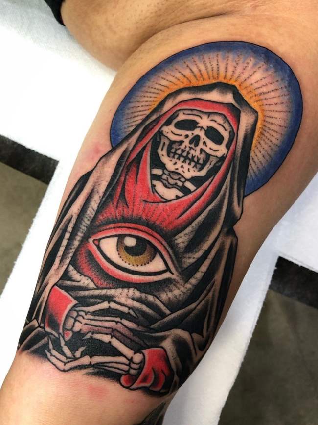 tattoo ojo illuminati 94