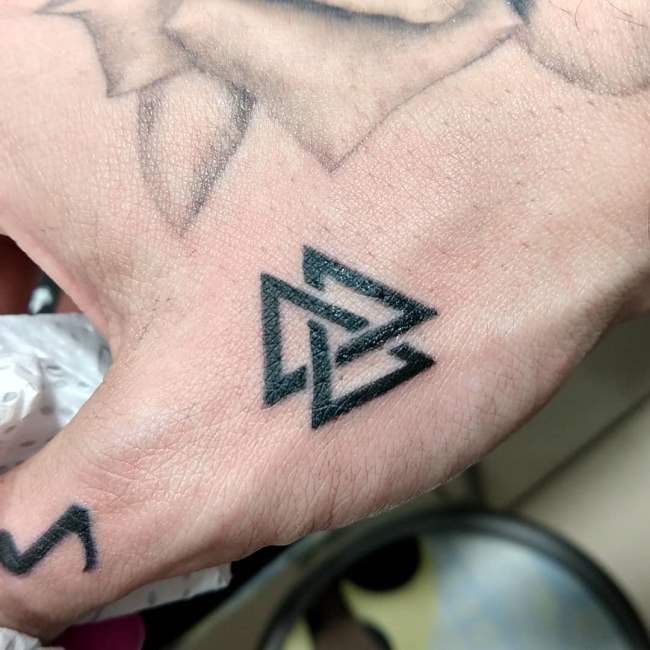 tattoo valknut 150