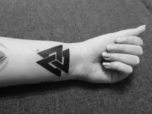 tattoo valknut 172