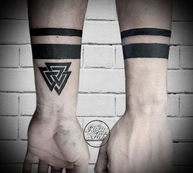 tattoo valknut 200