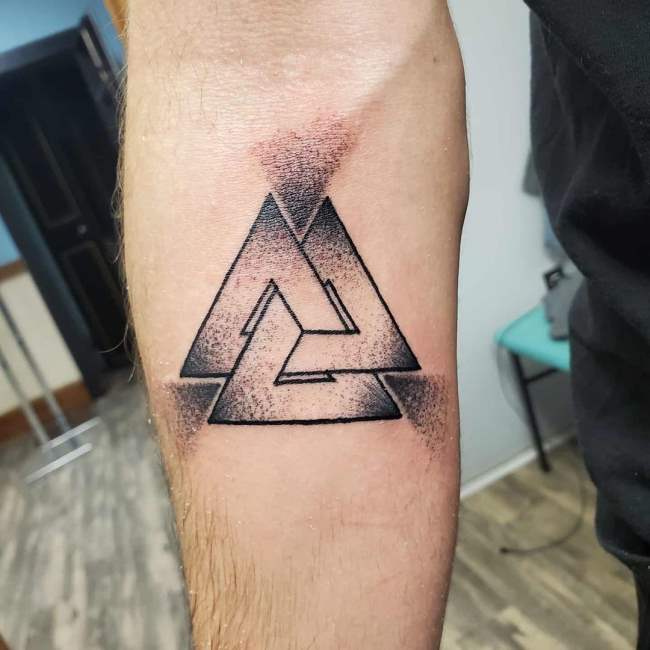 tattoo valknut 212