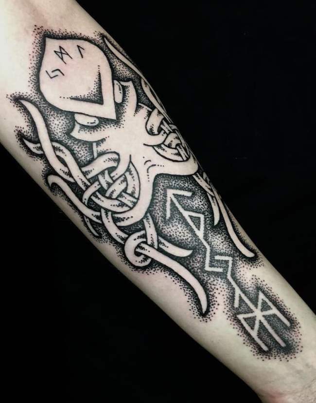 tattoo vikingo 108