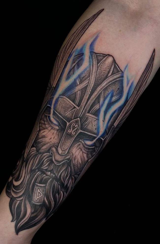 tattoo vikingo 300