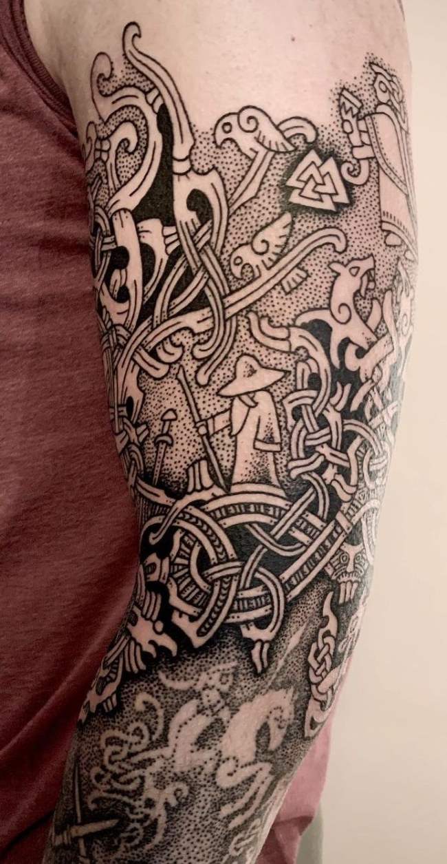 tattoo vikingo 350