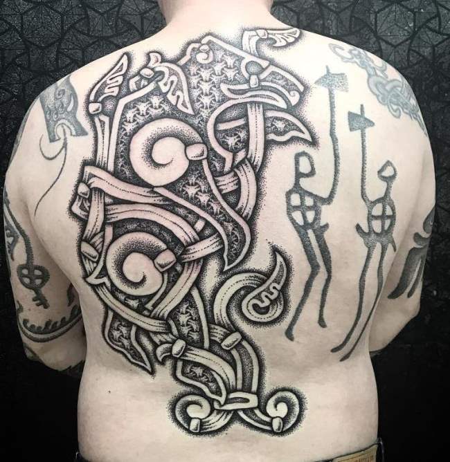 tattoo vikingo 370