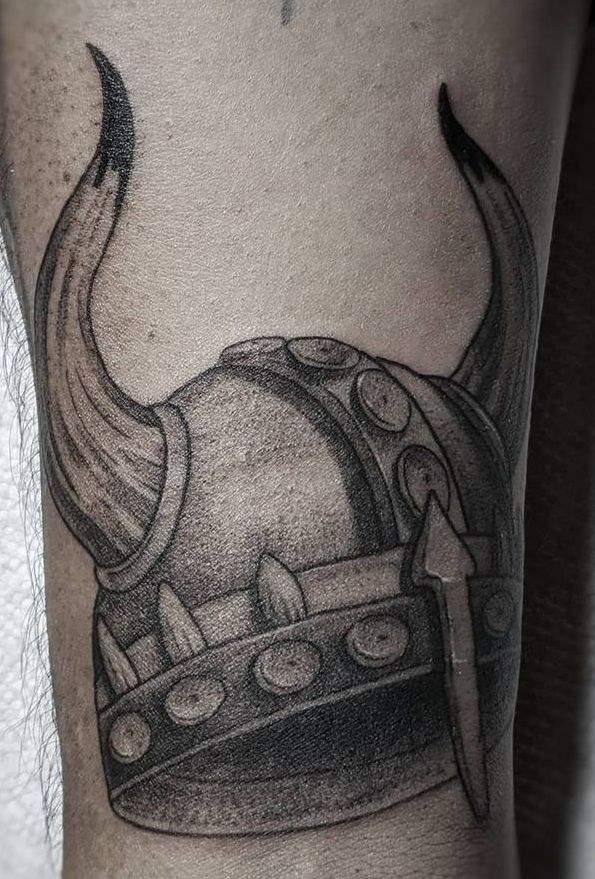 tattoo vikingo 390