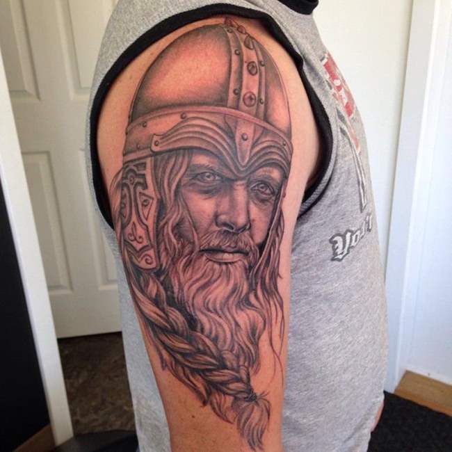 tattoo vikingo 482