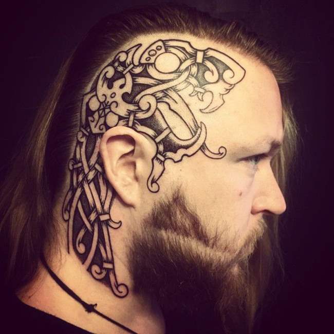 tattoo vikingo 492