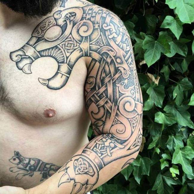 tattoo vikingo 548