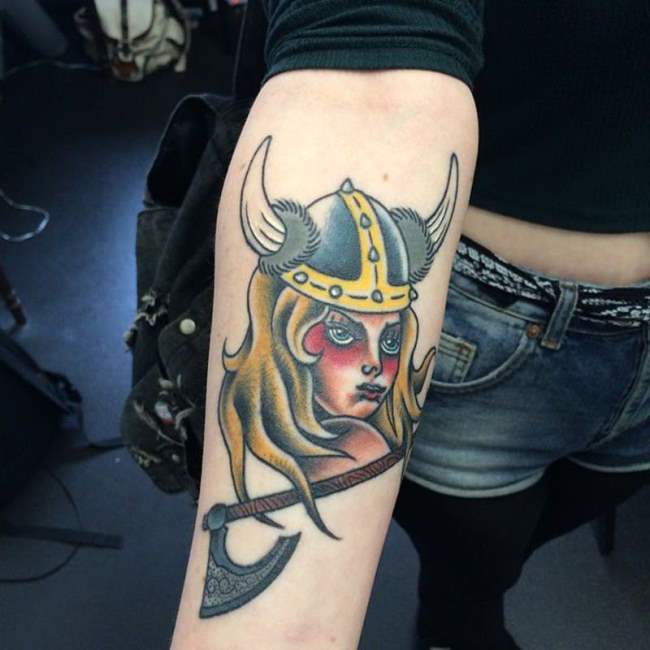tattoo vikingo 570