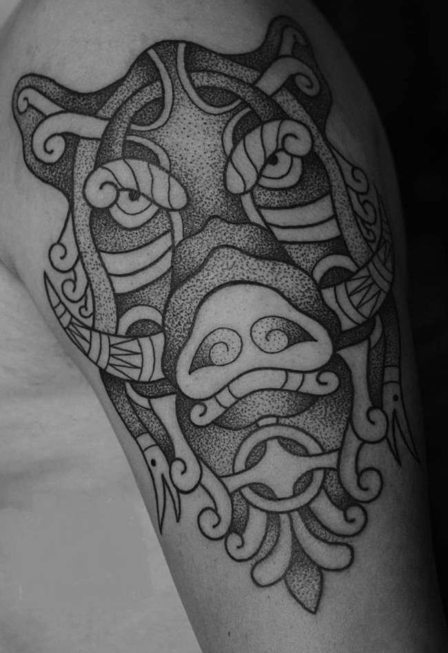 tattoo vikingo 84