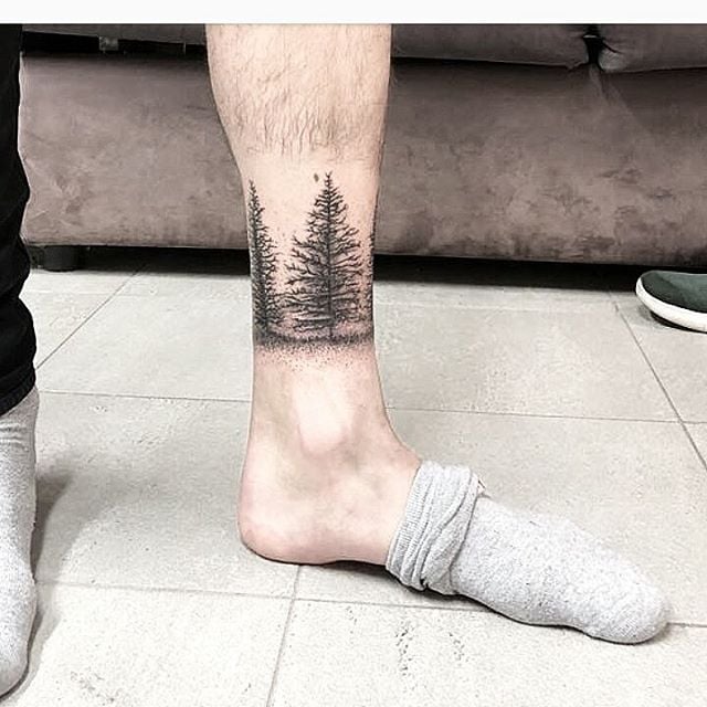 Quelle est la signification des tatouages d'arbres ?