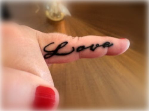 tatouages lettres 01