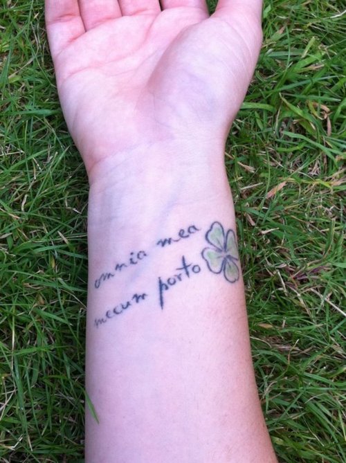 tatouage de phrase 13