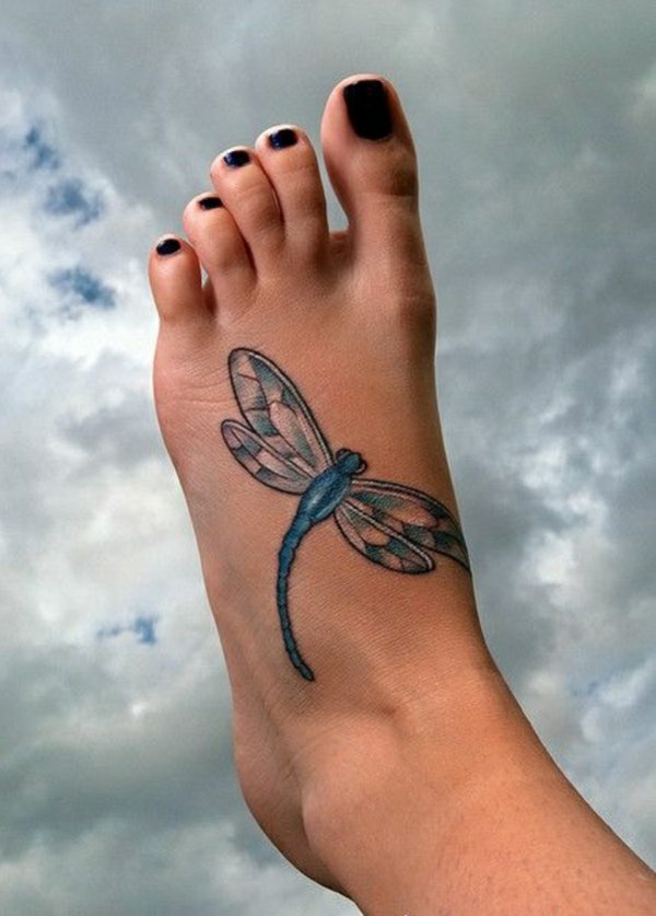 idee tatouage pied 303