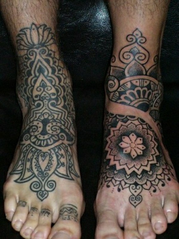 tatouage pied modele 106