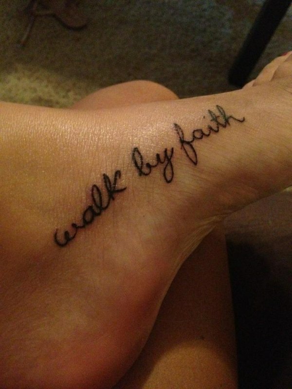 tatouages pieds image 423