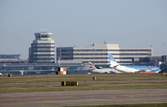 Que signifie rêver d'un aéroport, plein ou vide ?