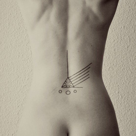 tatouages geometriques 49