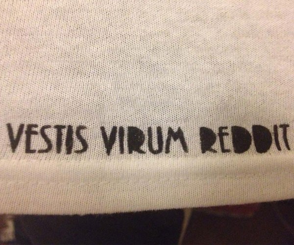 Vestis virum reddit