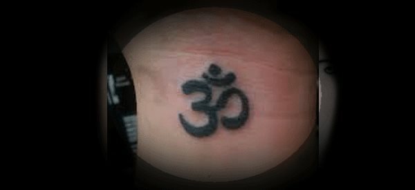 tatuaje ohm, tatuajes en la muñeca