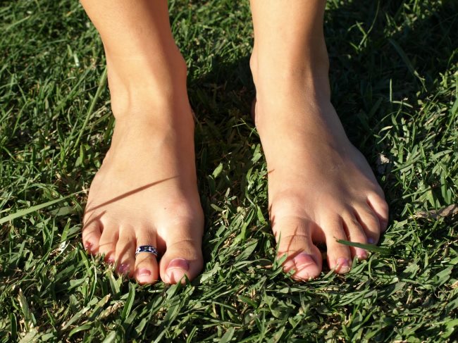 Signification de rêver d'être pieds nus